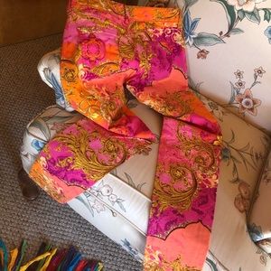 DECREE/ NWT “Versace” Style Super Skinny Jeans 🧡